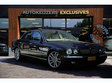 Jaguar XJR 0