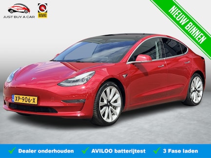 Tesla Model 3 0