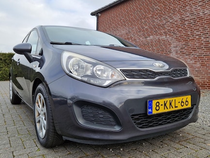 Kia Rio 0