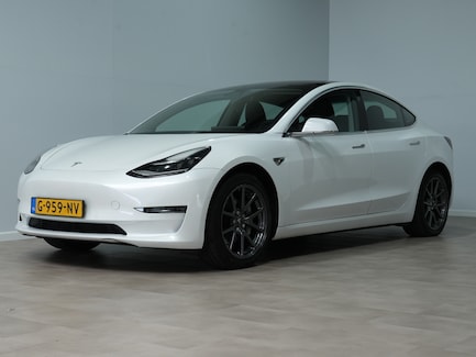 Tesla Model 3 0