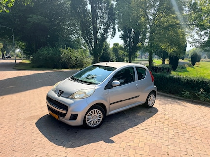 Peugeot 107 0