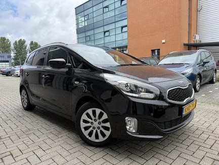 Kia Carens 0
