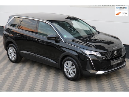 Peugeot 5008 0