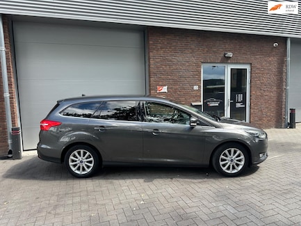 Ford Focus 0