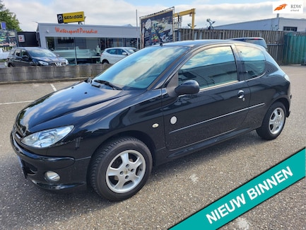 Peugeot 206 0