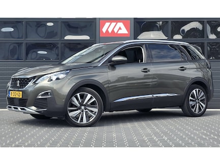 Peugeot 5008 0