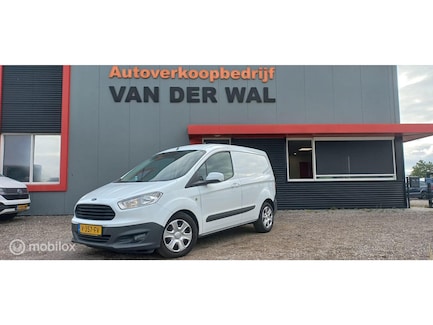 Ford Transit Courier 0