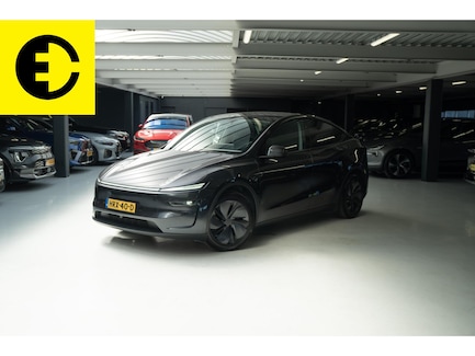 Tesla Model Y 0
