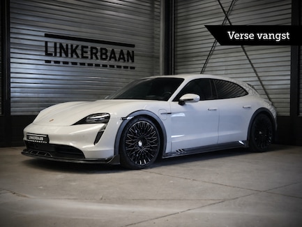 Porsche Taycan Cross Turismo 0