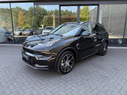 Lynk & Co 01 0