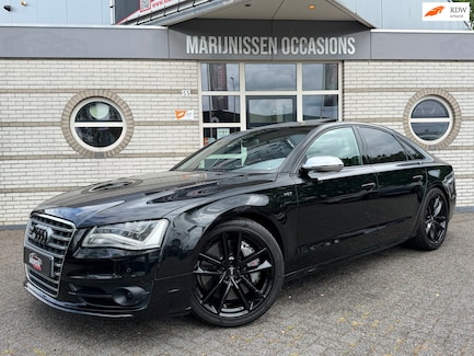 Audi S8 0