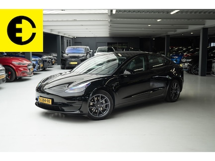 Tesla Model 3 0