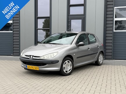 Peugeot 206 0