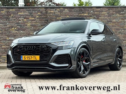 Audi RS Q8 0