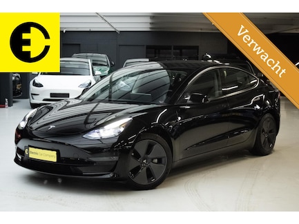 Tesla Model 3 0