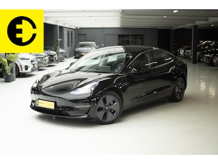 Tesla Model 3 0