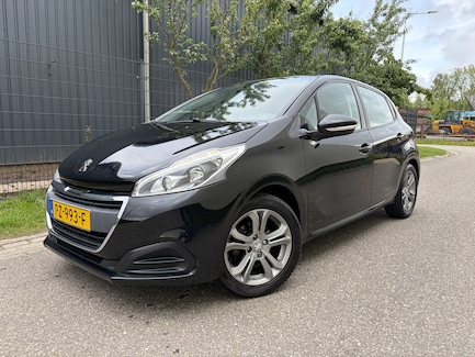 Peugeot 208 0