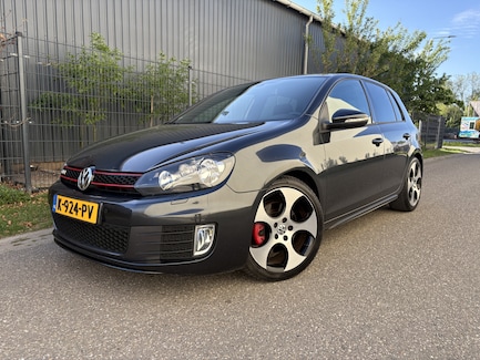 Volkswagen Golf 0