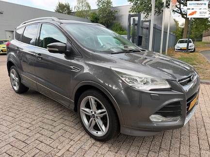 Ford Kuga 0