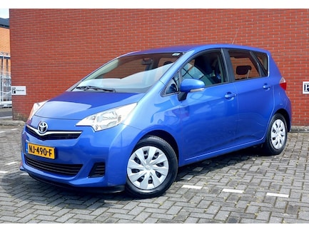 Toyota Verso-S 0