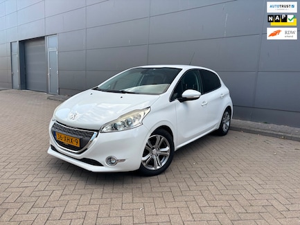 Peugeot 208 0