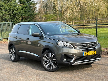 Peugeot 5008 0