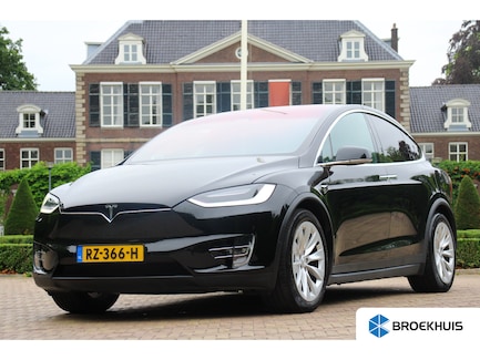 Tesla Model X 0
