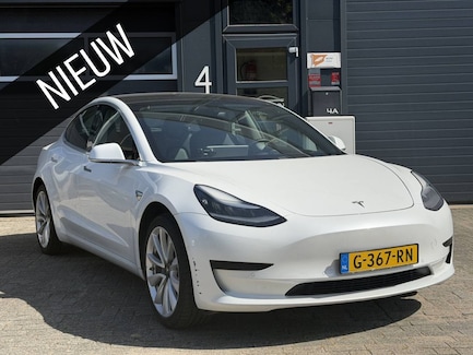 Tesla Model 3 0