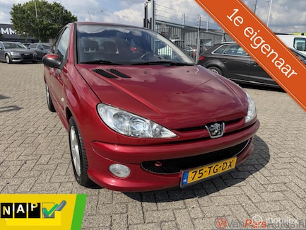 Peugeot 206 0