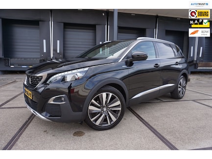 Peugeot 5008 0