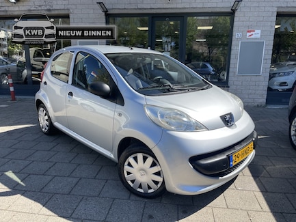 Peugeot 107 0