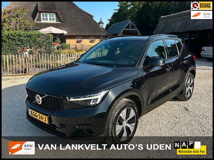 Volvo XC40 0