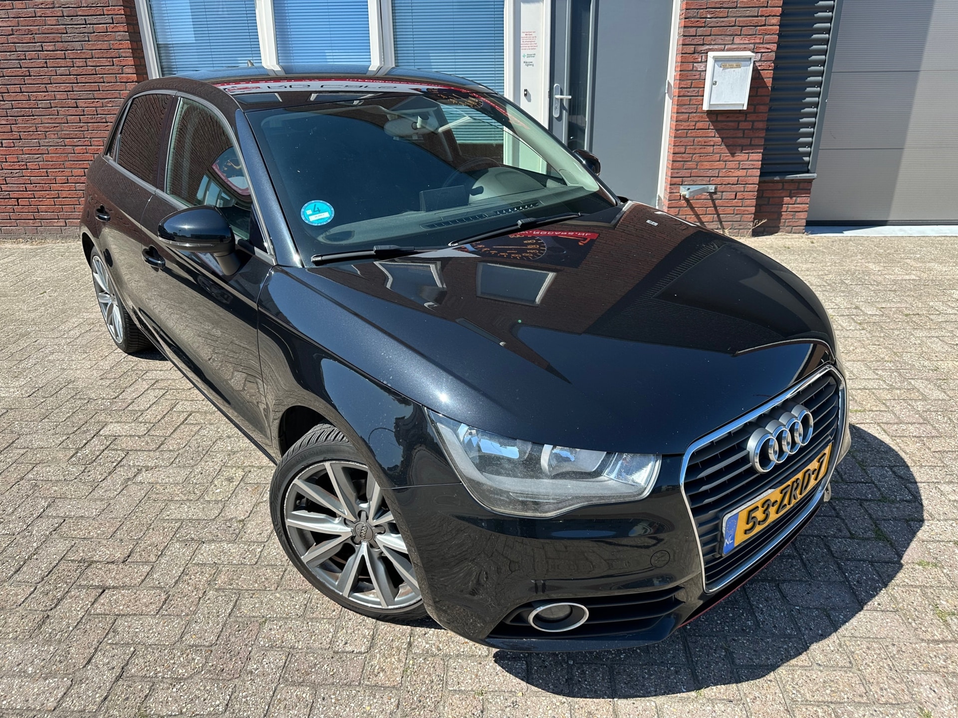 Audi A1 Benzine [53-ZRD-7] | AutoTrack