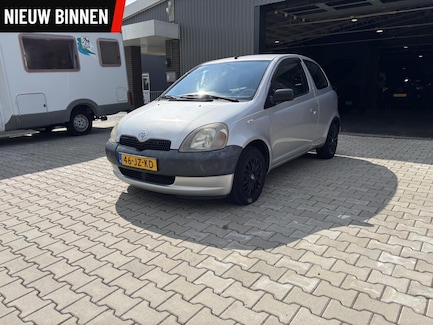 Toyota Yaris 0