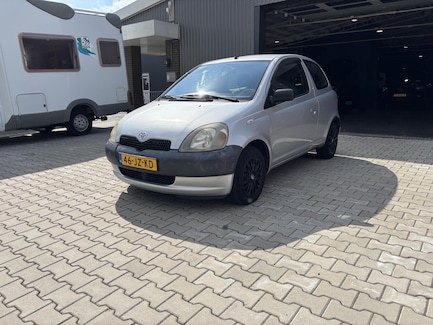 Toyota Yaris 0