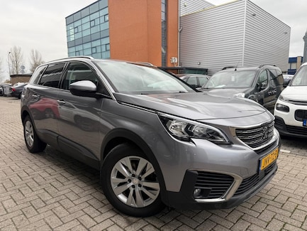 Peugeot 5008 0