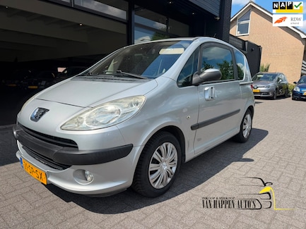 Peugeot 1007 0