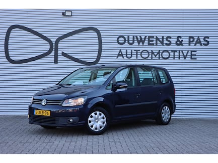 Volkswagen Touran 0