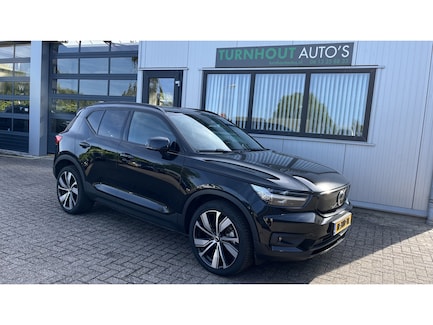 Volvo XC40 0