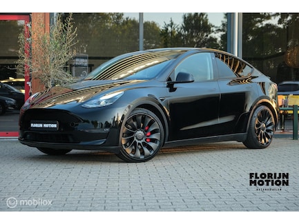 Tesla Model Y 0