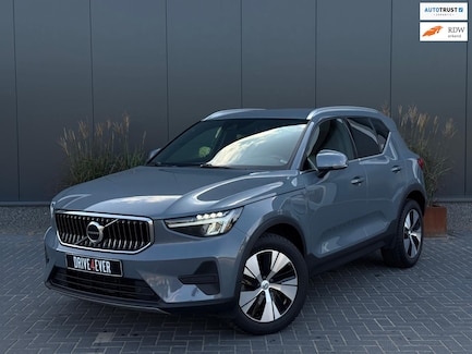 Volvo XC40 0