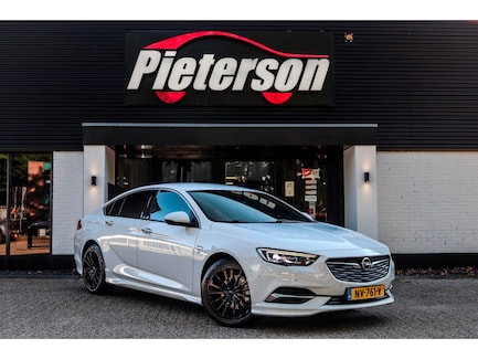 Opel Insignia 0