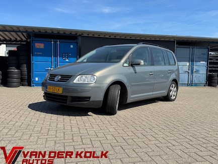 Volkswagen Touran 0