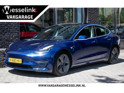 Tesla Model 3 0