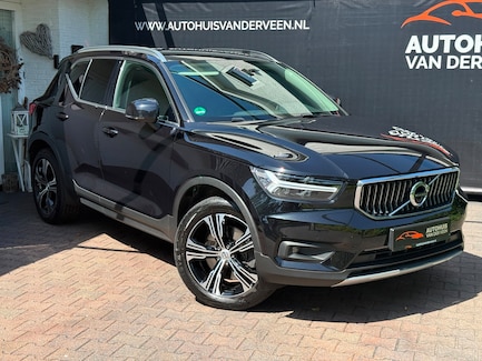 Volvo XC40 0
