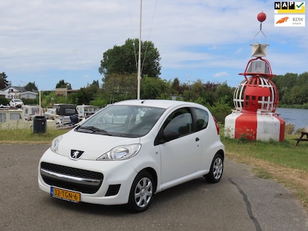 Peugeot 107 0