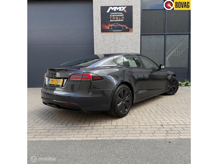 Tesla Model S 0