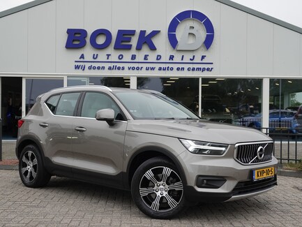 Volvo XC40 0