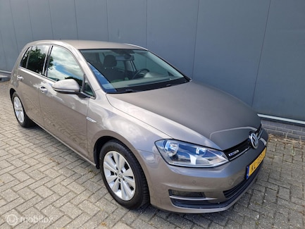 Volkswagen Golf 0