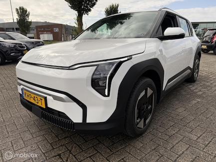 Kia EV3 0